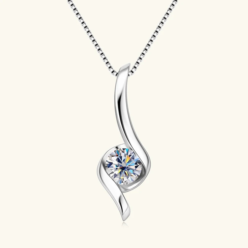 Liora Pendant Necklace